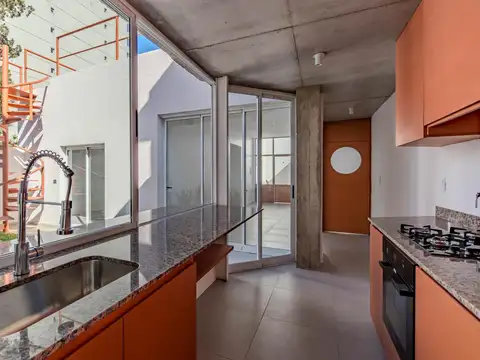 Venta - casa de pasillo no ph a estrenar 2 dormitorios, jardín barrio echesortu