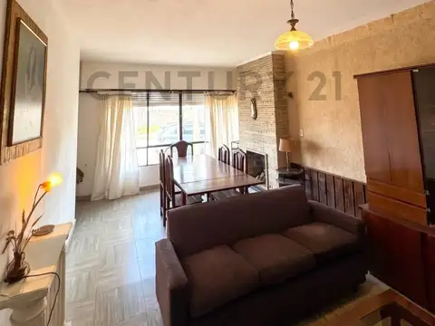 Casa 2 dormitorios apta credito  en pleno centro - venado tuerto