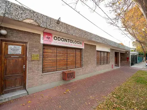Venta casa 3 dormitorios + local comercial