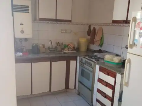 Inmobiliaria vende departamento de pasillo de un dormitorio en pa