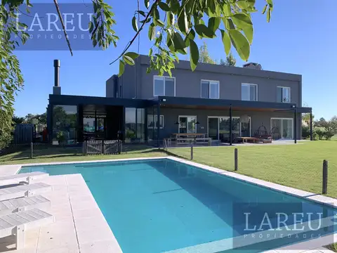 Casa en Venta en Medal Country club, Countries y Barrios Cerrados en Pilar
