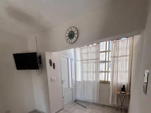 Venta de departamento monoblock 2 dormitorios.-