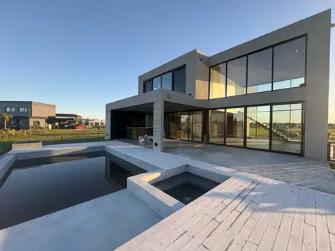 Casa en Venta en El Naudir, Countries y Barrios Cerrados en Escobar
