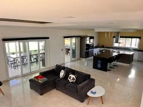 Casa en Venta en Countries y Barrios Cerrados en Ezeiza, Partido de Ezeiza