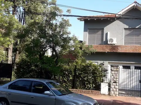 Casa en Venta en Acassuso Libertador  /  Solis, Acassuso