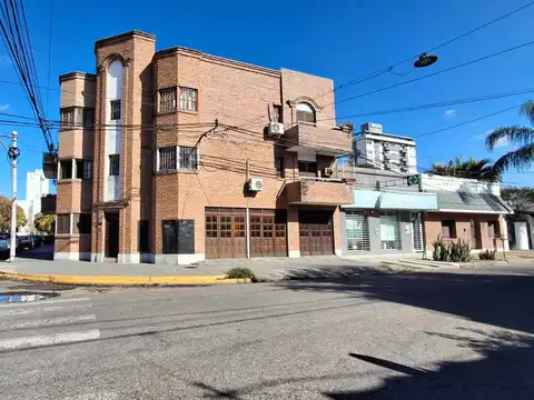 Dpto con cochera en barrio sur | sobre urquiza
