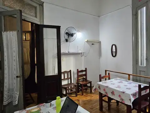 Venta casa 5 ambientes con terraza almagro