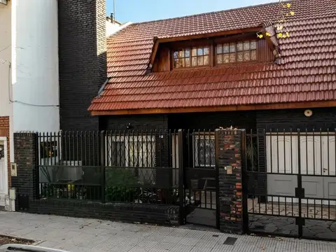 Venta casa 5 ambientes apto crédito en versalles
