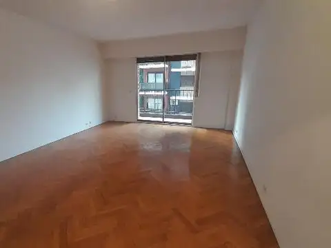 Alquiler - departamento 3 ambientes con dependencia y cochera en recoleta
