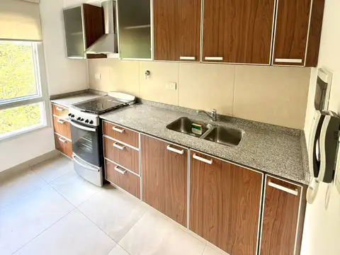 3 ambientes en alquiler con cochera – amplio y luminoso
