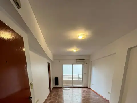 Departamento monoambiente con balcón - villa pueyrredon