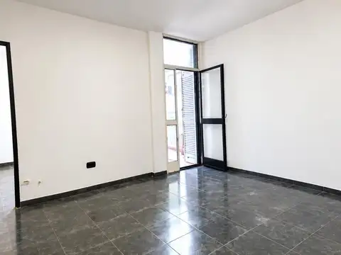 Departamento en alquiler,  2 ambientes, patio, flores, floresta