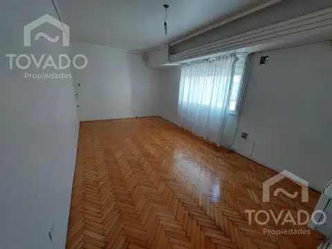 Alquiler 2 ambientes en piso alto en almagro