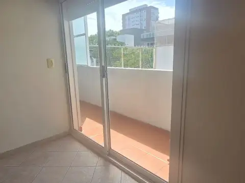 Alquiler 2 amb interno luminoso lav patio y balcon