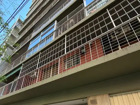 Alquiler - dos ambientes con balcón - boedo