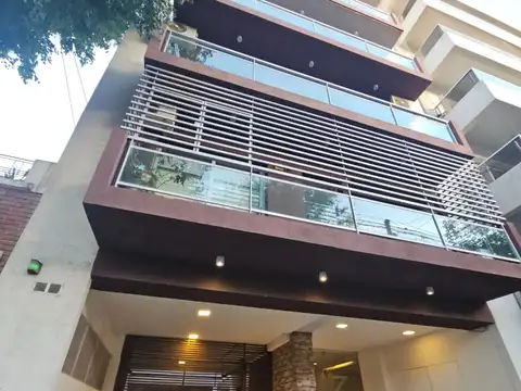 Carlos antonio lopez al 3300 excelente 2 ambientes con balcon muy luminoso.