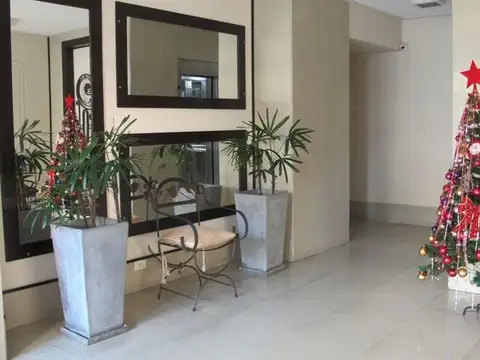 Departamento de 2 ambientes con cochera en villa del parque
