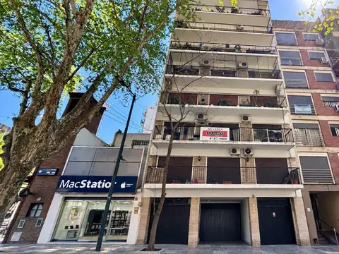 Semipiso en venta de 4 ambientes  en belgrano maure 1700 con cochera