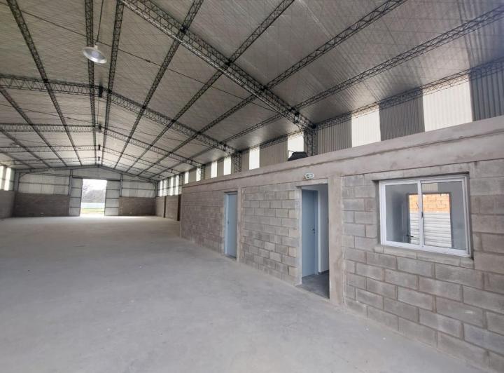 Depósito · 484m²