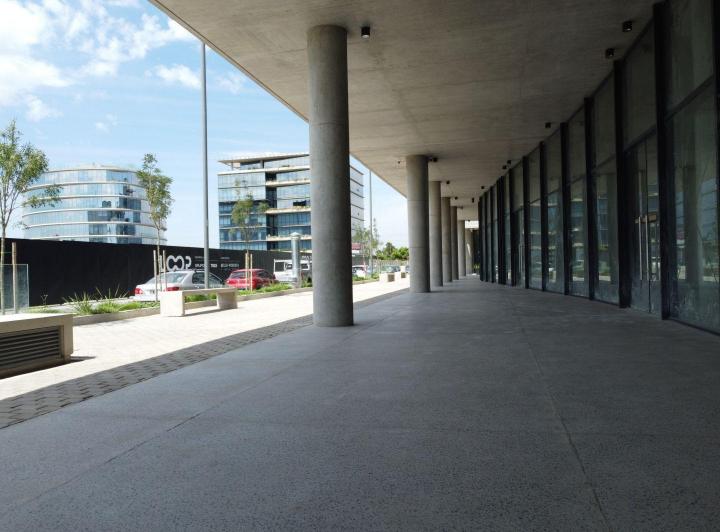 Local comercial · 235m²