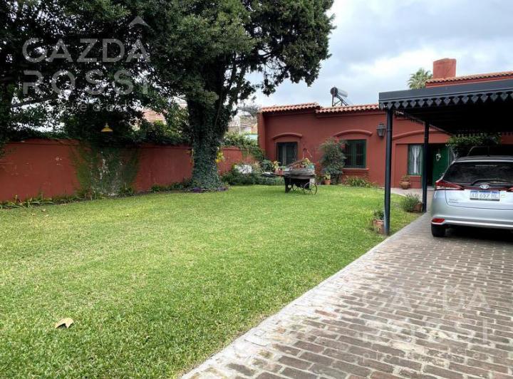 Casa · 152m² · 5 Ambientes · 2 Cocheras