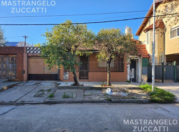 Casa · 112m² · 3 Ambientes · 1 Cochera