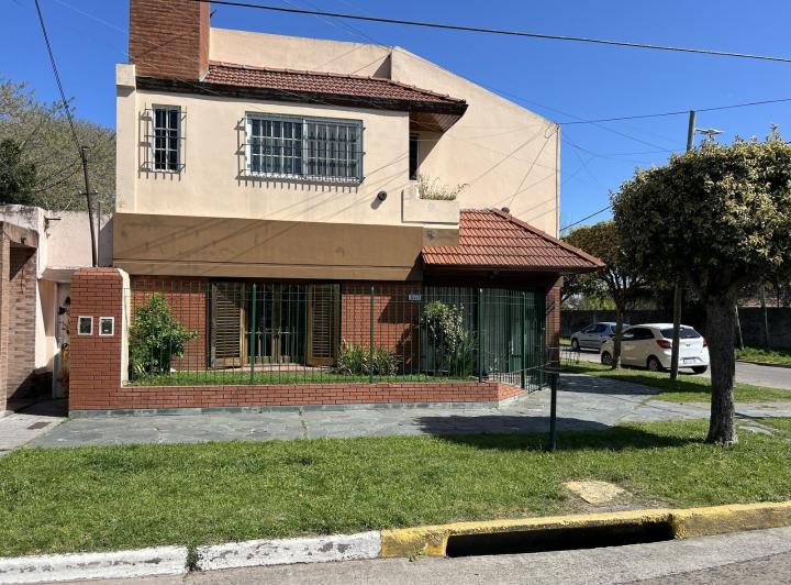 Casa · 218m²