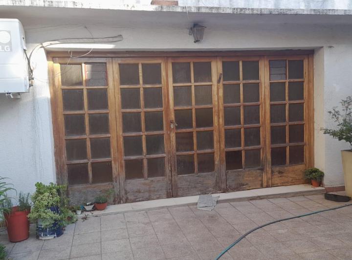 Casa · 500m² · 10 Ambientes · 3 Cocheras