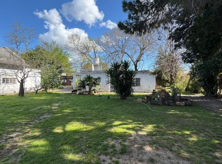 Casa · 300m² · 10 Ambientes · 1 Cochera