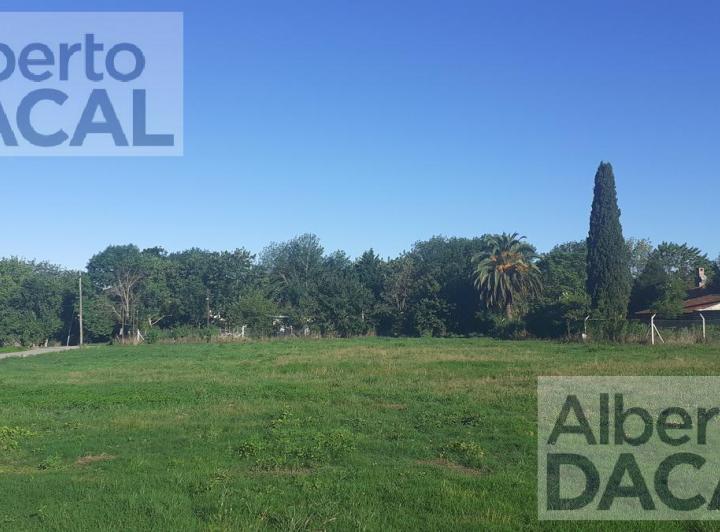 Terreno · 695m²