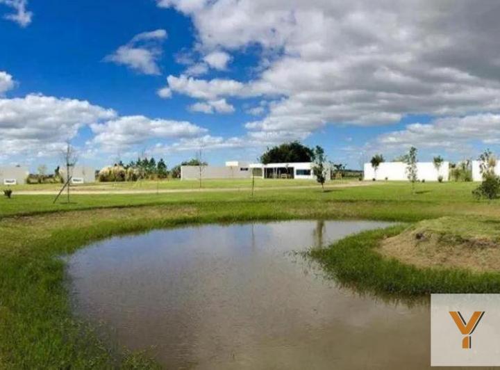 Terreno · 700m²