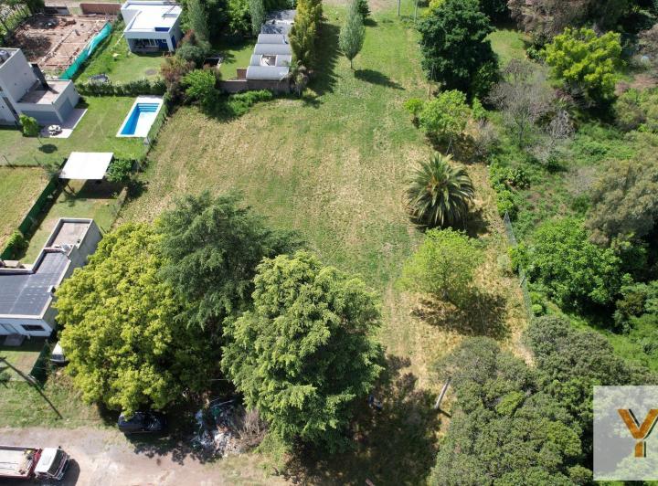 Terreno · 690m²