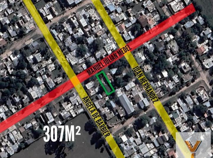 Terreno · 307m²