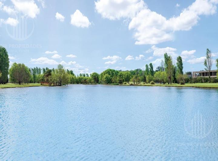 Terreno · 828m²