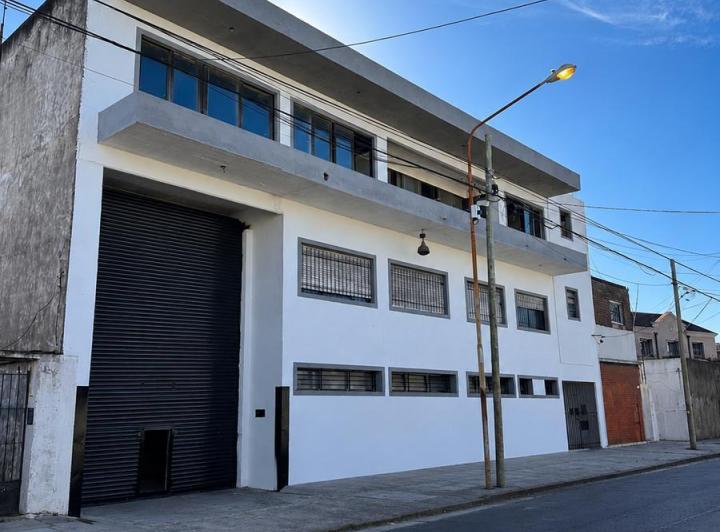 Depósito · 1100m²