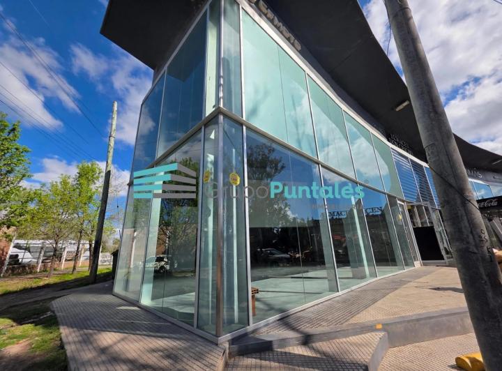 Local comercial · 285m²
