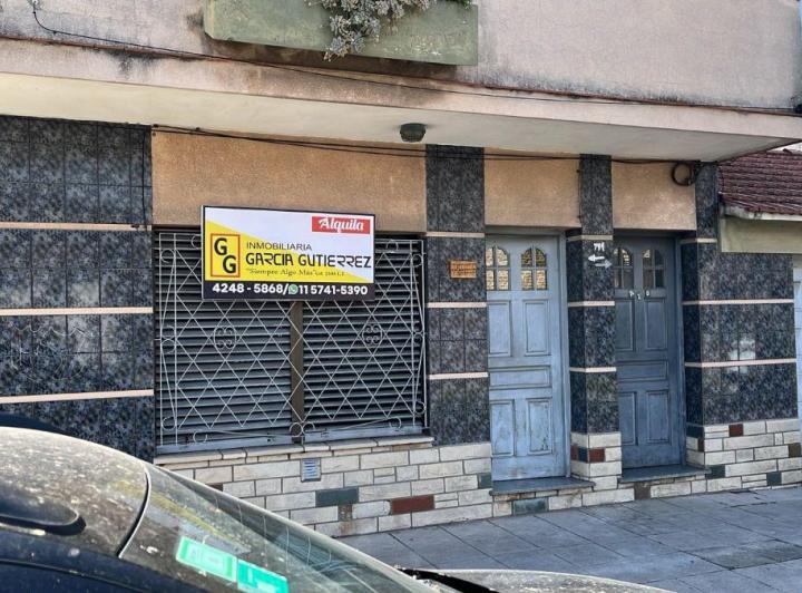 Departamento · 75m² · 4 Ambientes