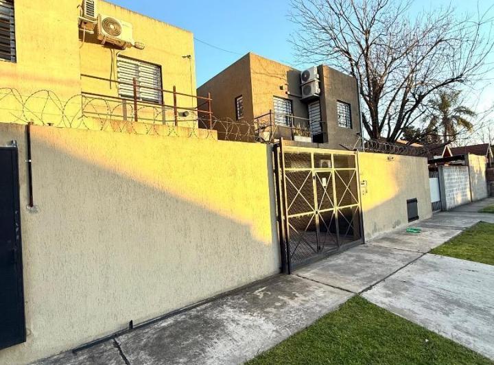Departamento · 70m² · 2 Ambientes · 1 Cochera