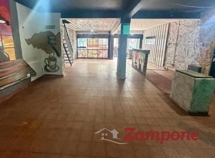Local comercial · 75m²