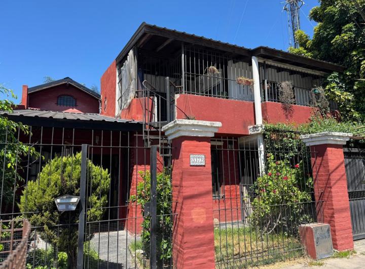 Casa · 200m² · 4 Dormitorios · 2 Cocheras