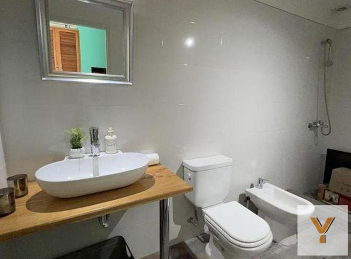 Casa · 250m² · 4 Ambientes · 1 Cochera