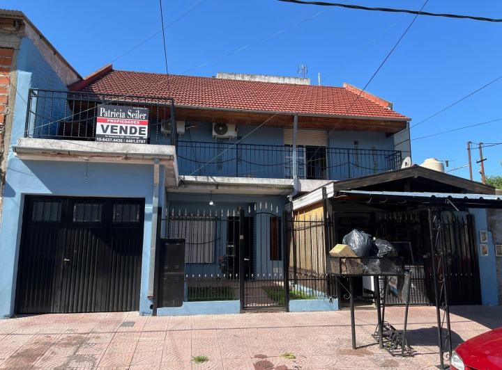 Casa · 200m² · 7 Ambientes · 2 Cocheras