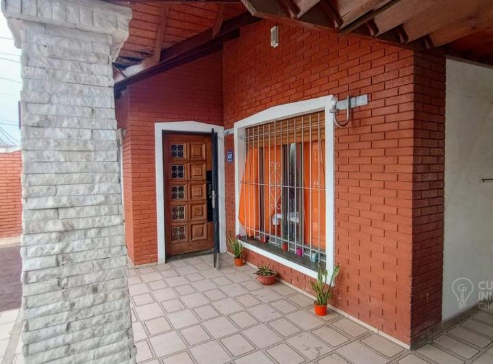 Casa · 226m² · 4 Ambientes · 3 Cocheras