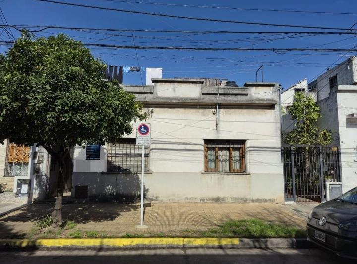 Casa · 220m² · 9 Ambientes