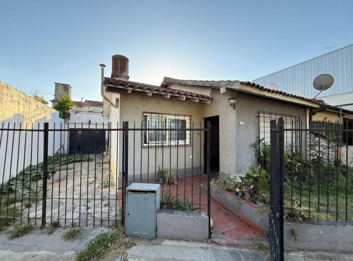 Casa · 110m² · 4 Ambientes · 1 Cochera