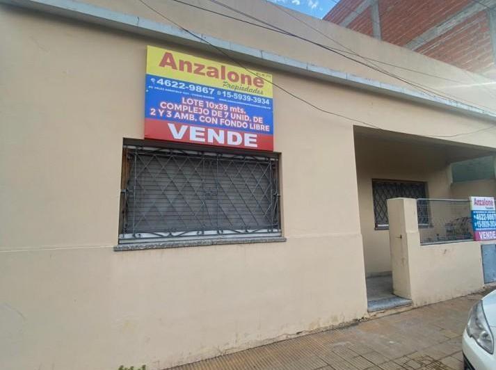 Casa · 1m² · 9 Dormitorios