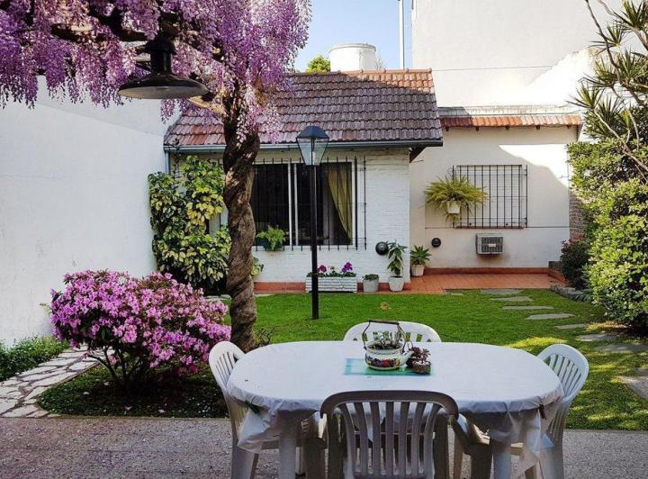 Casa · 180m² · 4 Ambientes · 1 Cochera