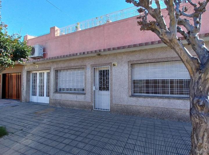 Casa · 120m² · 3 Ambientes · 1 Cochera