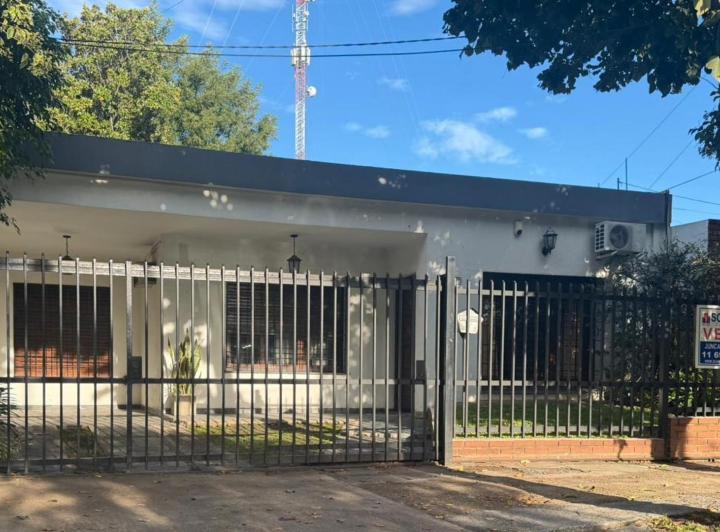 Casa · 170m² · 5 Ambientes · 1 Cochera