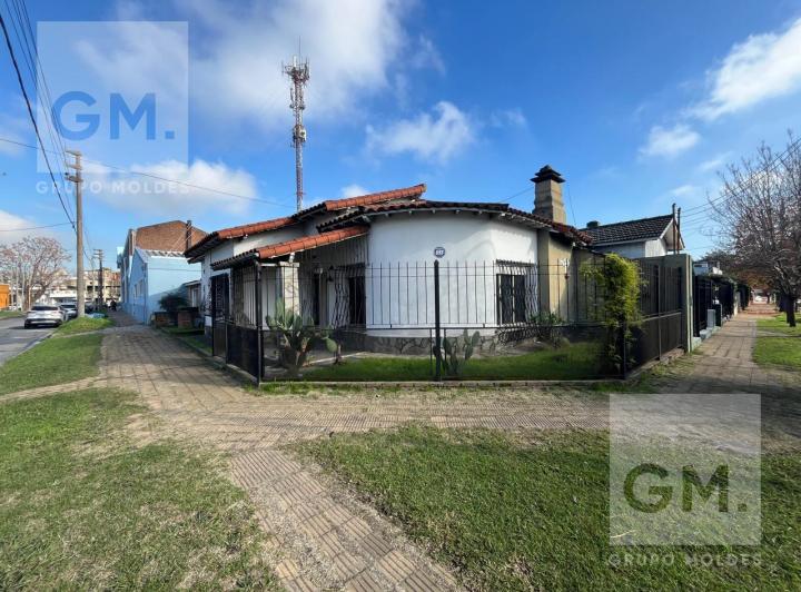 Casa · 145m² · 3 Ambientes · 1 Cochera